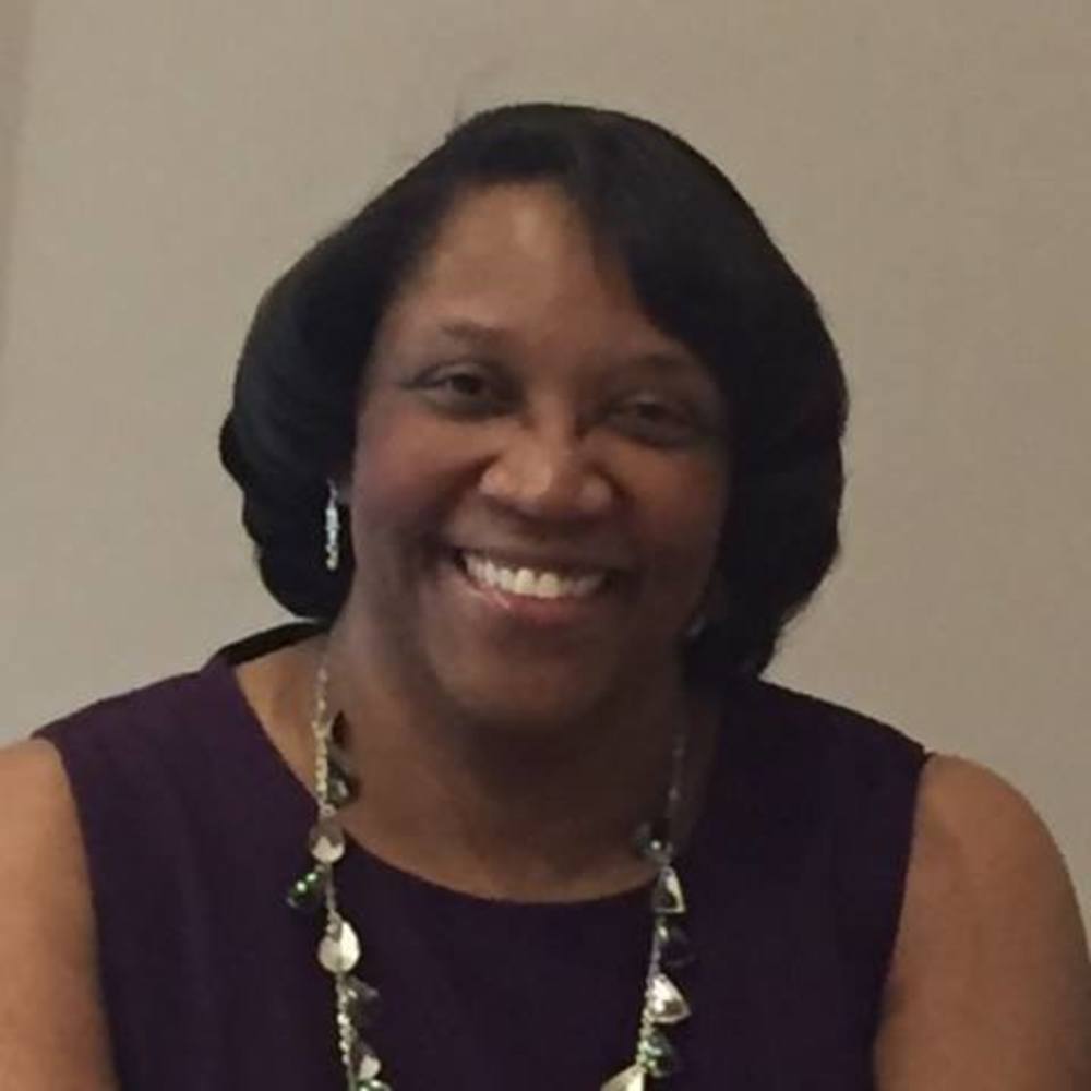 Meet your Posher, Lovita